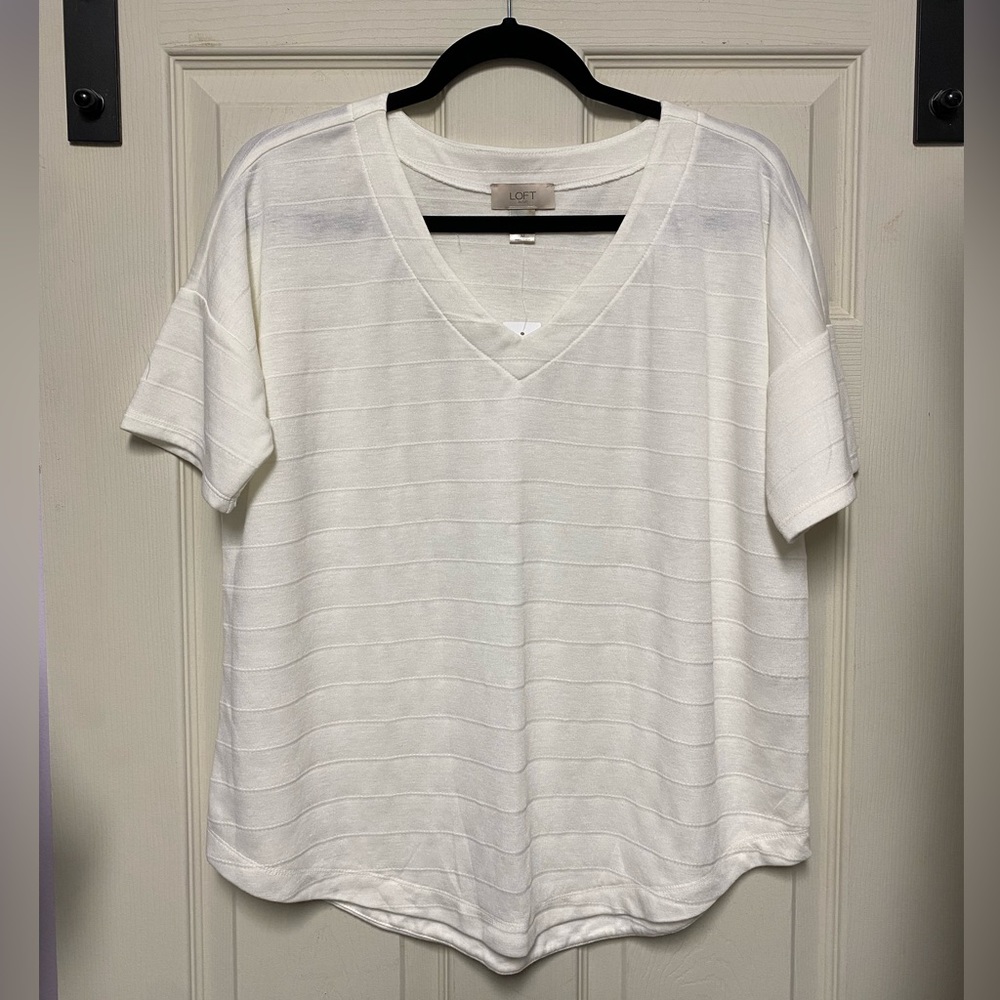 Women’s LOFT Outlet White V-Neck T-Shirt